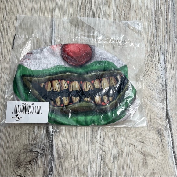 Universal Studios Clown Face Mask Sz Medium - Picture 2 of 4